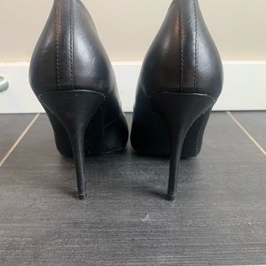Steve Madden leather pump size 6.5